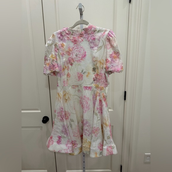 NWT Antonio Melani Iris Linen Floral Print Mockneck
Short Sleeve Size 14 - Picture 5 of 8